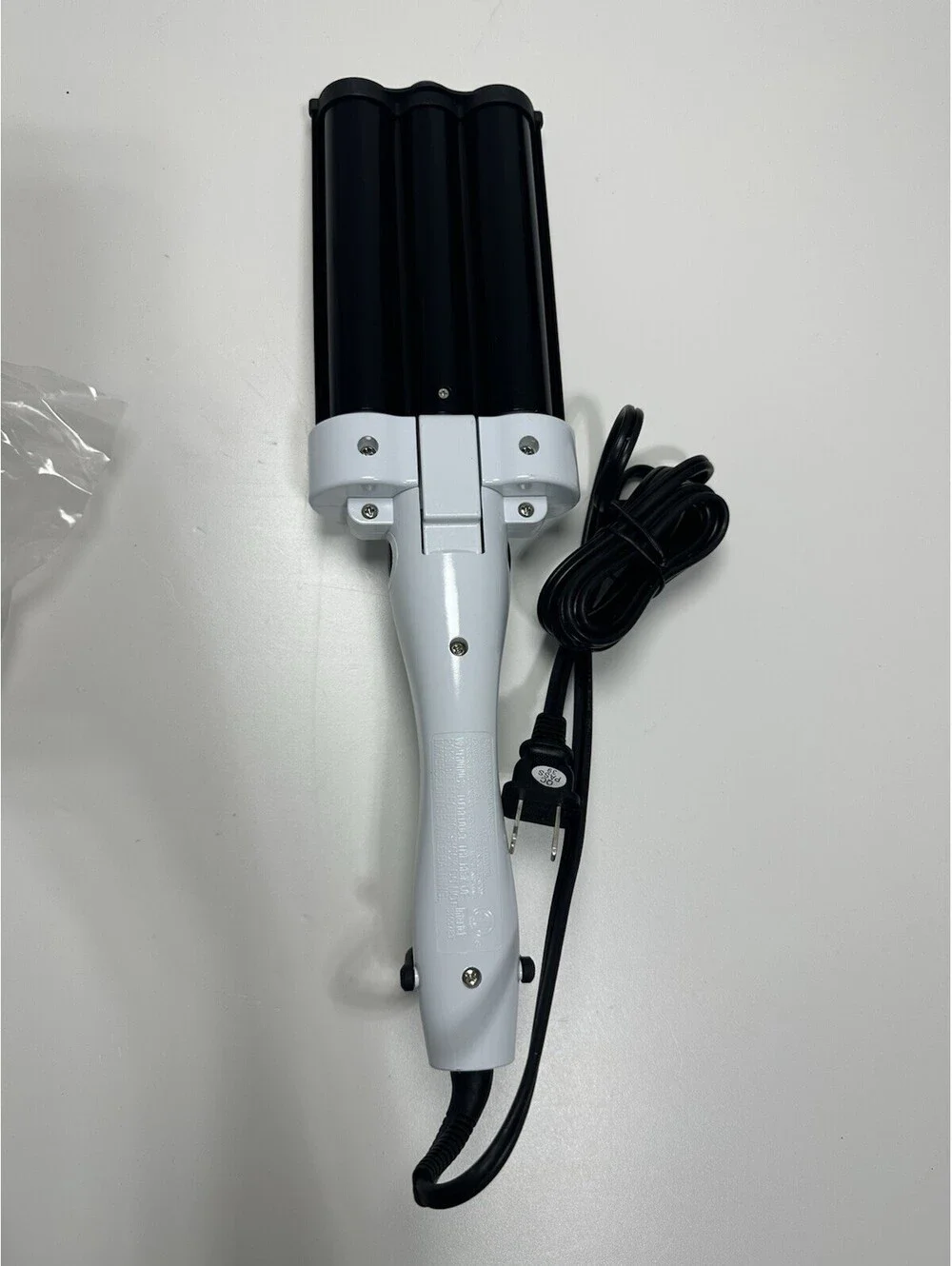 New Revlon Wave Master Jumbo Triple Barrel Ceramic Waver 420°F 30 Settings W/B